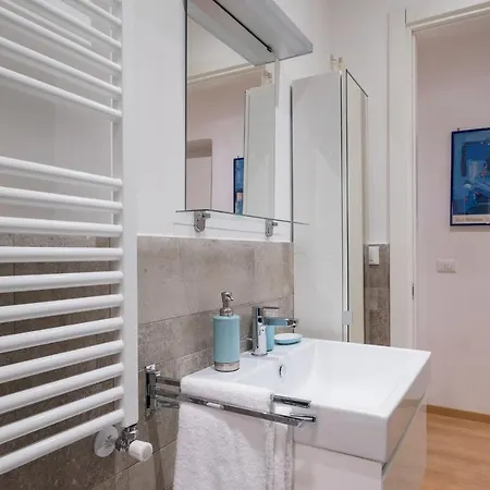 Apartment Bright 2 Bed Flat - 4min Walk From Vatican Museums