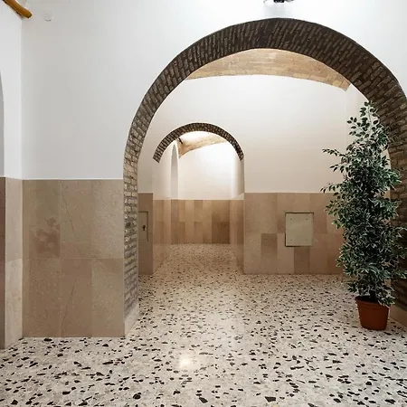 Bright 2 Bed Flat - 4min Walk From Vatican Museums *