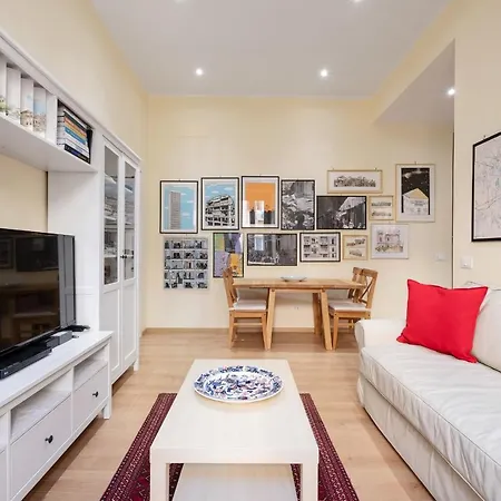 Apartment Bright 2 Bed Flat - 4min Walk From Vatican Museums