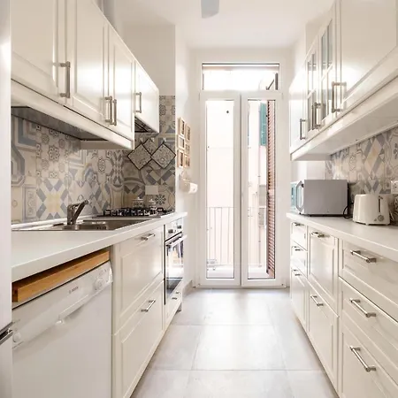 Apartment Bright 2 Bed Flat - 4min Walk From Vatican Museums