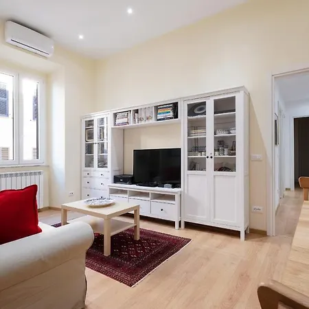 Bright 2 Bed Flat - 4min Walk From Vatican Museums